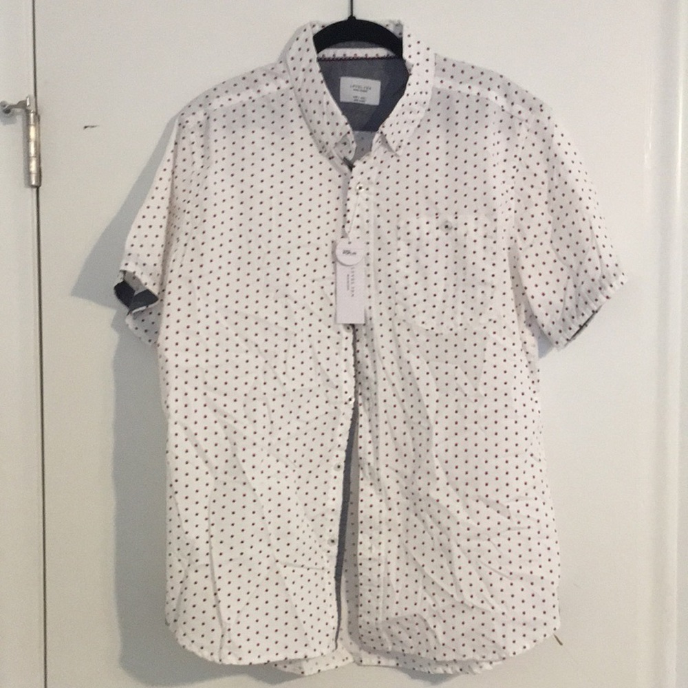 Large button down short sleeve shirt